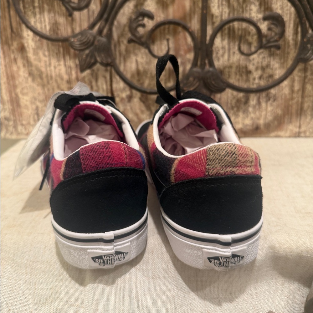 Vans  Black and Plaid Sneakers 9 - Picture 3 of 9